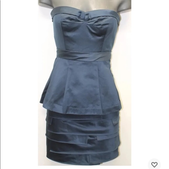 BCBG Max Azria strapless Cocktail Dress Size 0 Dark Blue Petal Skirt - Picture 12 of 13